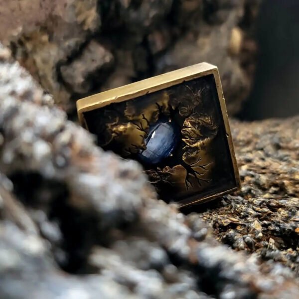 Broche nordique carrée Iceland Strokkur - cyanite